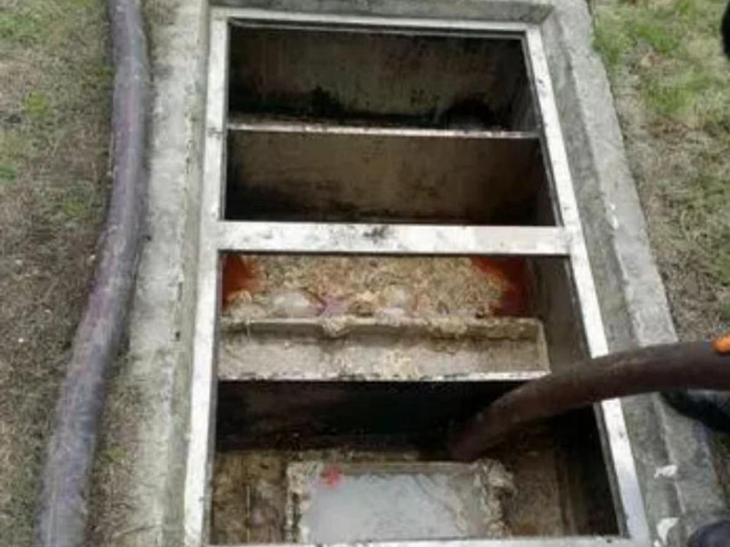 观山湖隔油池清理
